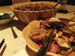 肉汁炒蘑菇-龙门阵茶屋川菜馆(武康路店)