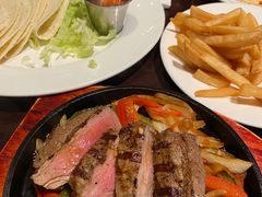 铁板牛肉墨西哥卷-bluefrog蓝蛙(皇庭广场店)