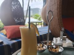 -半山半岛洲际度假酒店-沙滩吧