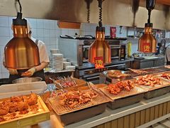 -四囍码头海鲜烧烤自助火锅(外滩南京东路悦荟广场店)