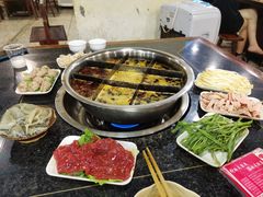 -邓莽子老火锅(中兴路总店)