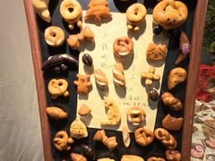 -喜鹊愉家酒店(郑州曼哈顿博览中心地铁站店)