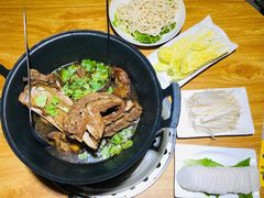 -茸梅路右拐龙虾-农家菜(松江店)
