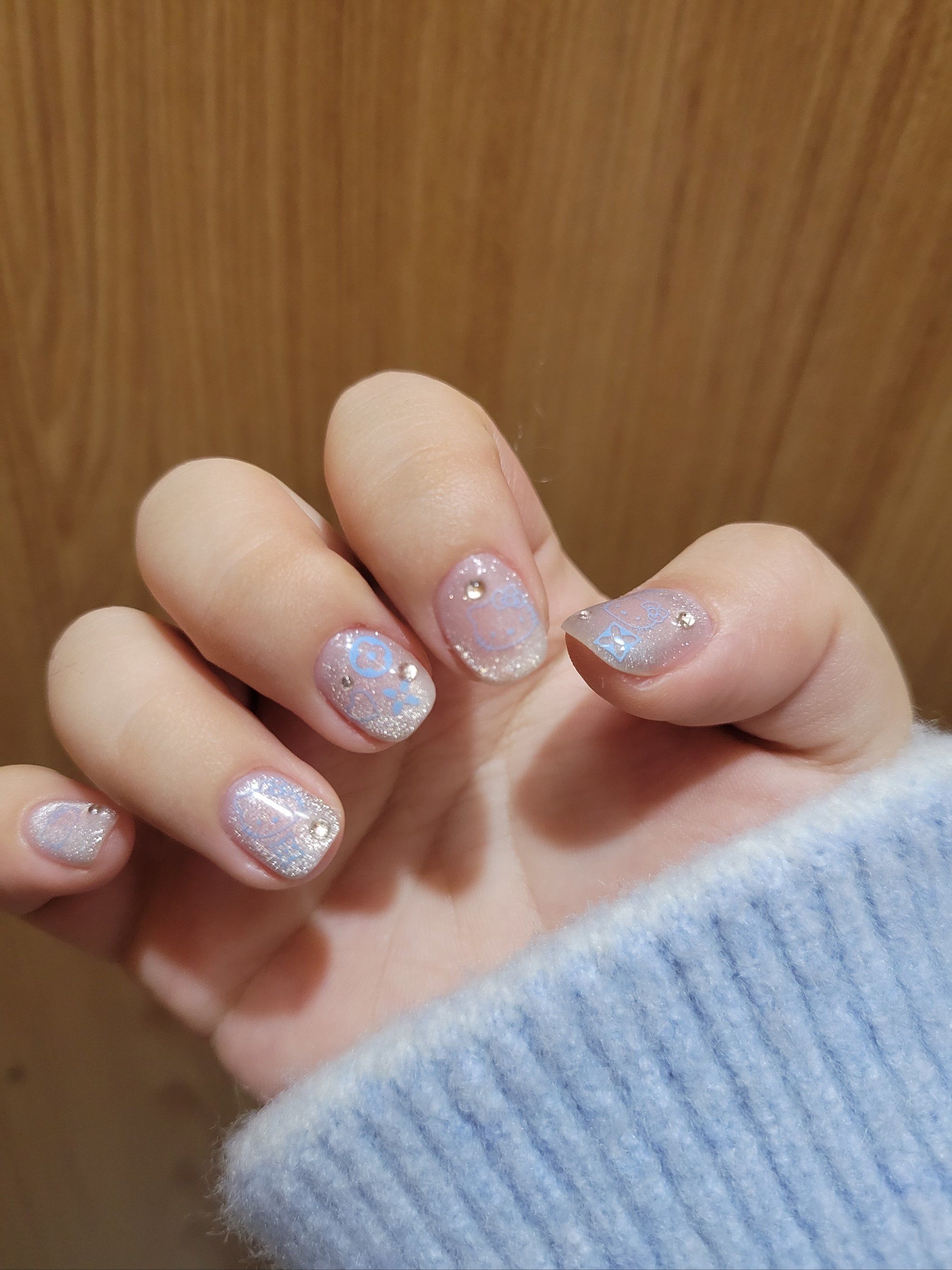 hello kitty 美甲,小孩子才做选择