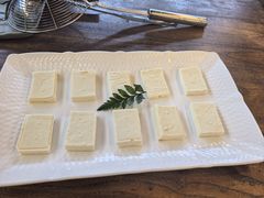 -花菇朵·云山雀 ll 野生菌锅·野果酸汤·精品滇菜(万柳店)