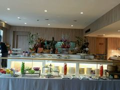 -西安大雁塔科技大学地铁站亚朵酒店