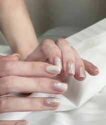 -赢韵美甲美睫瑞士净斑中心