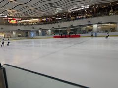 -冰纷万象滑冰场(沈阳万象城店)