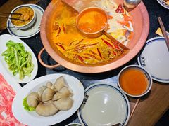 -山城鼎重庆老火锅(西安钟楼店)