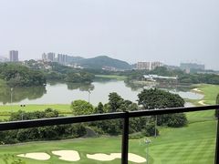 -深圳隐秀山居酒店
