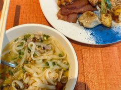 -亚龙湾希尔顿自助餐厅·海鲜·烧烤·沙滩BBQ·现场乐队