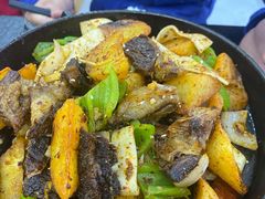 特色炕锅羊肉-撒拉人家.酸菜牦牛肉火锅