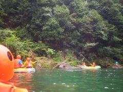 -安吉龙王山峡谷漂流