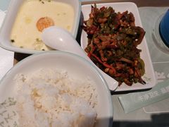 -老乡鸡(上海品尊国际中心店)