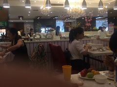 -泉福居酱骨头自助广场(南大街商业步行街店)