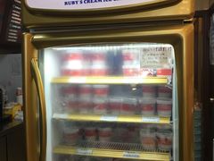 -红宝石·鲜奶小方·海派西点房(南丹店)
