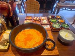 -银米·云南传统过桥米线(双廊黑金冠店)