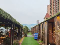 -冰冰龙虾·江湖菜·花园江景餐厅