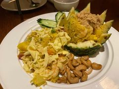 特色菠萝海鲜炒饭-明泰谷泰国餐厅(正大广场店)