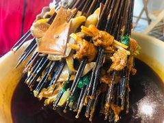-拈签一笑黄牛肉辣卤串串