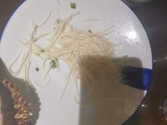 -东口码头·烧鸽子·鱼头泡饼·地方菜(金鹰悦城店)