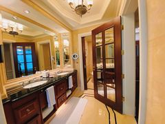 -广州富力丽思卡尔顿酒店