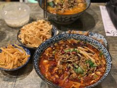 -粉家柳州螺蛳粉(杨宅路店)