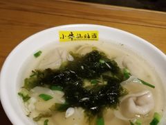 清汤馄饨-小牛锅贴(西环路店)