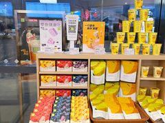 面包甜点陈列柜-奈雪的茶(金凤万达PRO店)