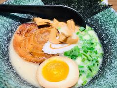 雞白湯拉麵-雷神拉面(财富中心玉米楼店)