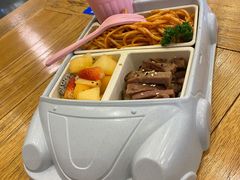 -汽车博物馆主题餐厅