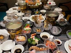 -半岛翡丽海鲜自助餐厅(观风亭店)