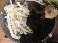 涮菜-世荷自助梭边鱼火锅城(香山店)