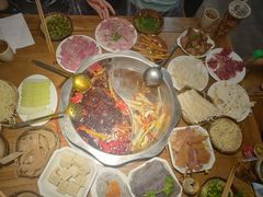 -彭三老火锅(枣子岚垭正街店)