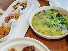 -金枝玉叶上海人家食府(三里河店)