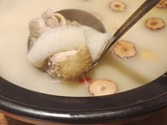 胡椒猪肚鸡锅-乔街深夜食堂·台州菜·高压锅生蚝(杭州总店)