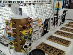 -诺柯视眼镜-蔡司依视路官方工厂店(淞南一店)