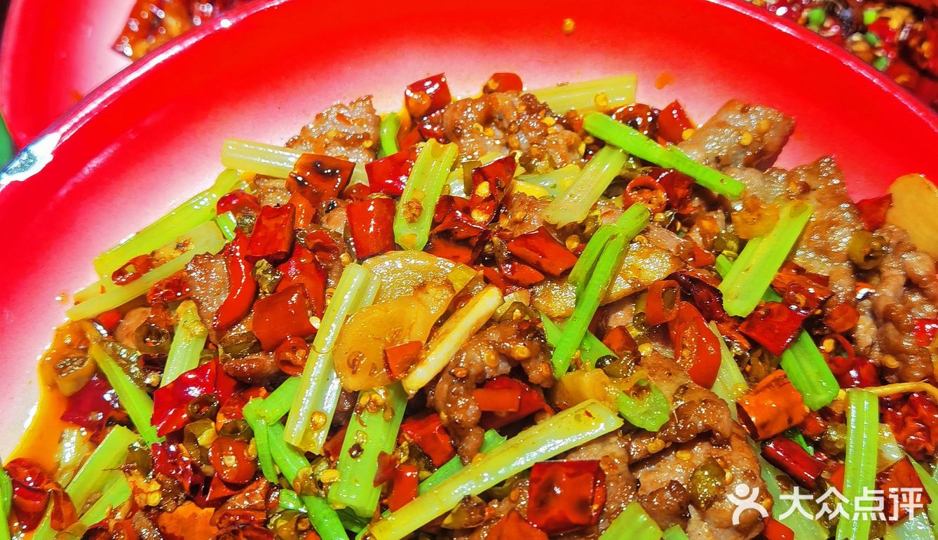 火爆魔都的半步颠⭕️脸盆装菜撑到扶墙出