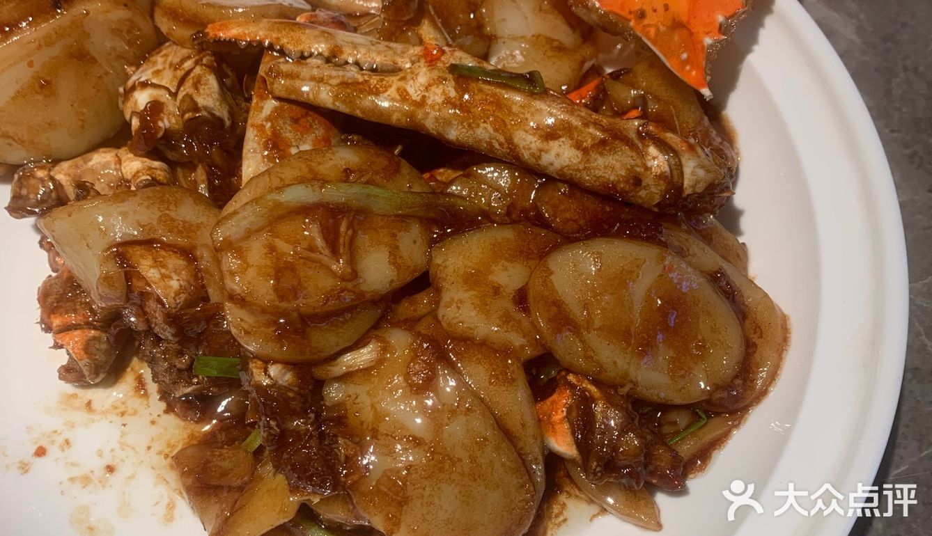 装修风格很朴素，就像菜的价格一样，集美们，快快行动起来