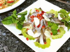 雨露浸鲜虾-光海鲜鱼翅餐厅(叻差拉披色路店)