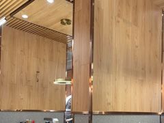 大堂-围炉肉舍•炭烤活鳗•丹东海鲜烤肉(步行街店)