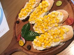 金枪鱼玉米粒配烤面包-C'è Amore爱意(亿合城店)