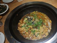-咱屯子铁锅炖直营店(保利店)