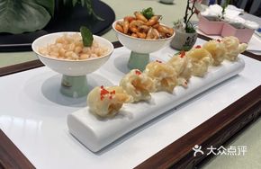 Three-Flavor Shrimp with Jiangnan Charm