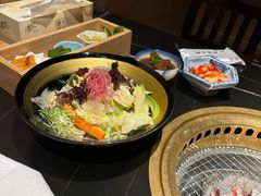 -山川小町·极番烧肉(新地假日广场店)