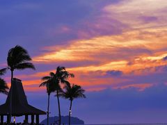 -Sunset Bar(丹绒亚路香格里拉店)