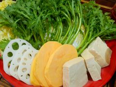 -东镇老火锅(长春路首店)