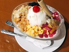 -Jonah's Fruit Shake & Snack Bar