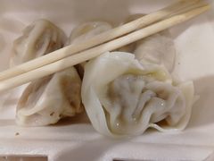 三鲜大馄饨-万寿斋(山阴路店)