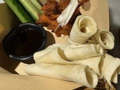 -西湖书堤(平湖八佰伴店)